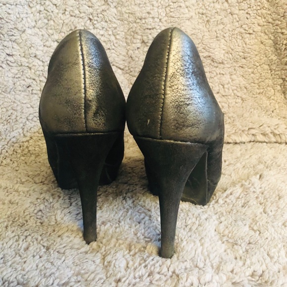 Black/Silver Platform heels - Picture 7 of 8